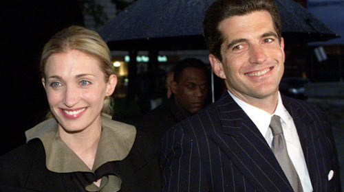John Kennedy Junior et son épouse Carolyne en 1999. ©REUTERS