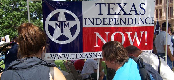 Meeting du Texas Nationalist Movement à Austin, en août 2009. Photo via FlickR CC license by Sylvester75117